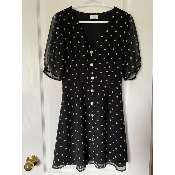 Aritzia Wilfred button front dress (polka dot) - Picture 2 of 5
